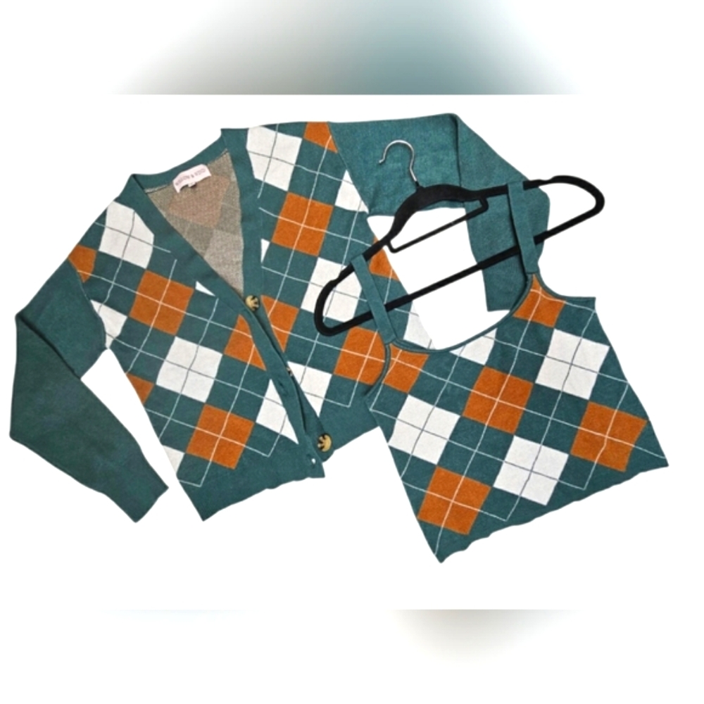Willow & Wind Longsleeve Plaid Argyle Cardigan Sweater & Tank Top 2 Piece Set M
